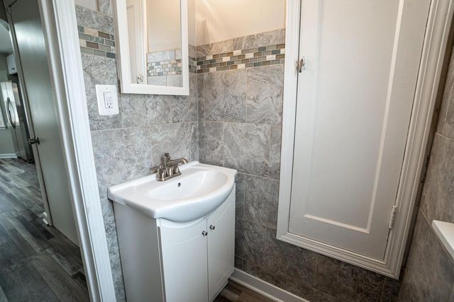 4101 N 39th STREET, Milwaukee, WI 53216
