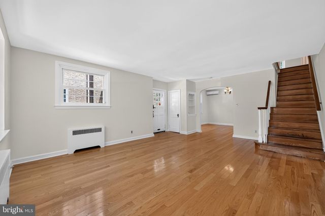 140 ROCHELLE AVE, Philadelphia, PA 19128