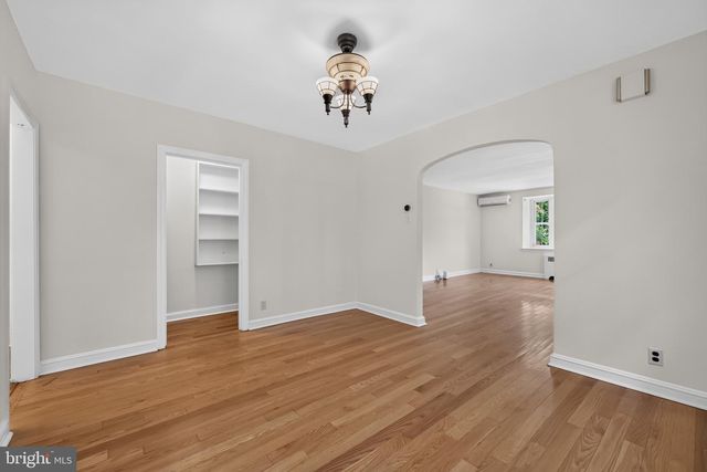 140 ROCHELLE AVE, Philadelphia, PA 19128