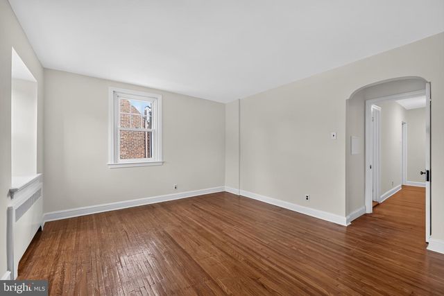 140 ROCHELLE AVE, Philadelphia, PA 19128