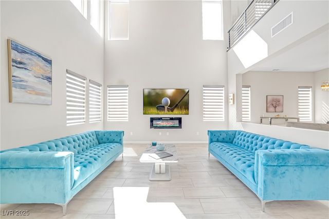 8 Hilltop Crest Street, Henderson, NV 89011