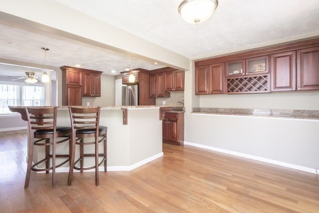 32 Hamilton Rd 32, Wakefield, MA 01880