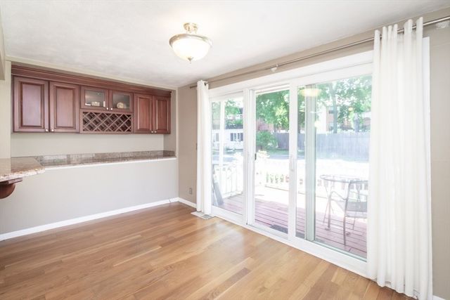 32 Hamilton Rd 32, Wakefield, MA 01880