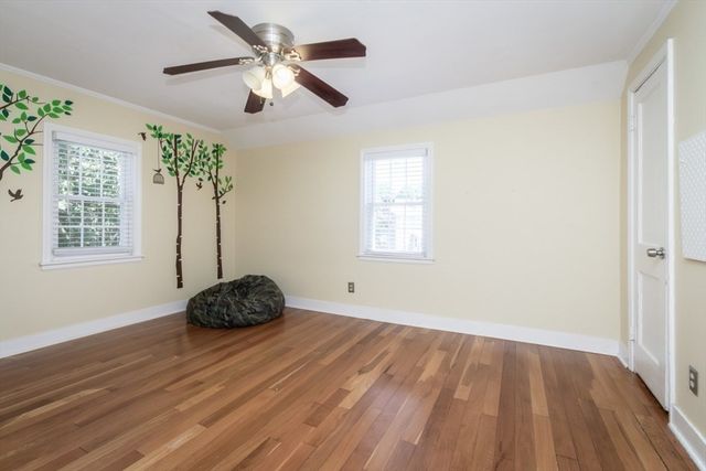 32 Hamilton Rd 32, Wakefield, MA 01880