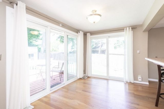 32 Hamilton Rd 32, Wakefield, MA 01880