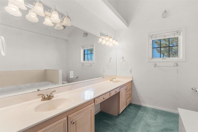 9 Jacinto Road, Santa Fe, NM 87508