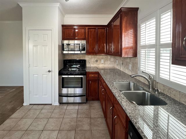 1324 Dennis Street, Houston, TX 77004