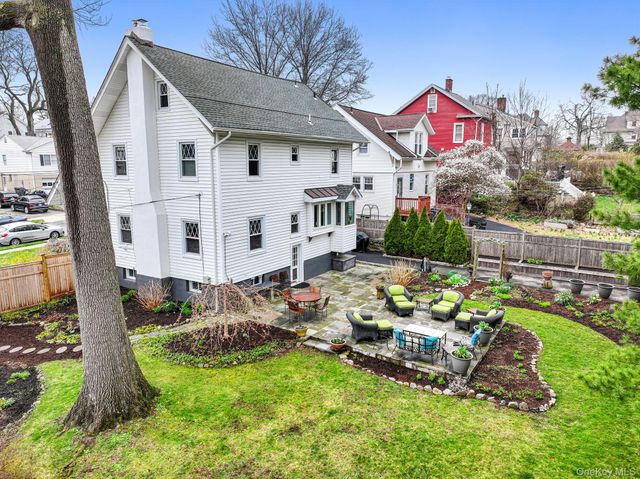 36 Howard Avenue, White Plains, NY 10606