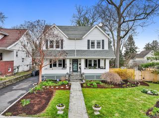 36 Howard Avenue, White Plains, NY 10606