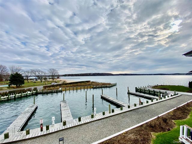 131 6th Street G, Greenport, NY 11944