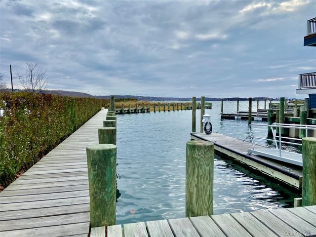 131 6th Street G, Greenport, NY 11944