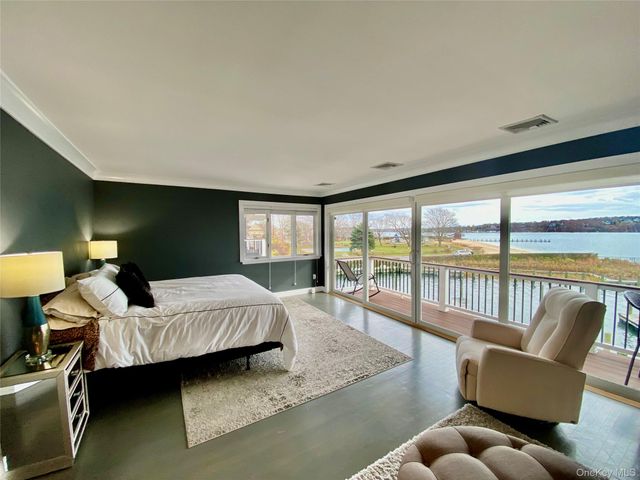 131 6th Street G, Greenport, NY 11944