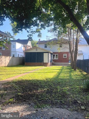 576 E KING STREET, Chambersburg, PA 17201