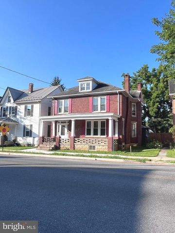 576 E KING STREET, Chambersburg, PA 17201