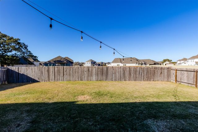 204 Mountain Valley ST, Georgetown, TX 78628