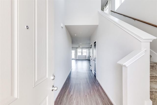 204 Mountain Valley ST, Georgetown, TX 78628