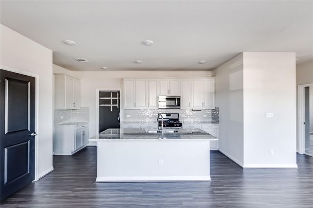 204 Mountain Valley ST, Georgetown, TX 78628