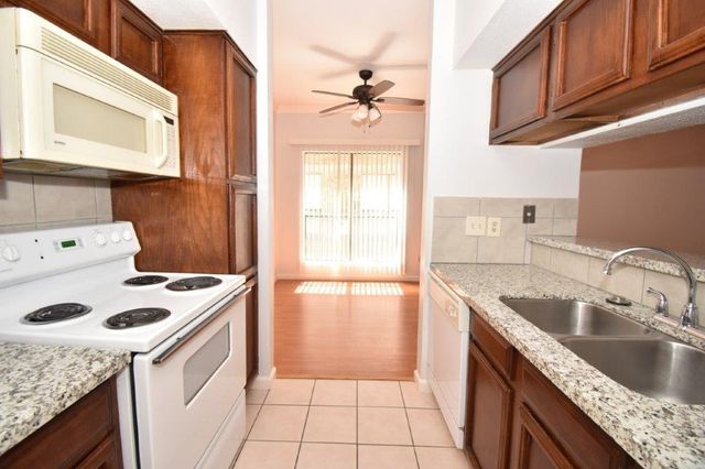 6602 Harbor Town Drive 605, Houston, TX 77036