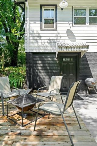 1529 41st Street, Des Moines, IA 50311