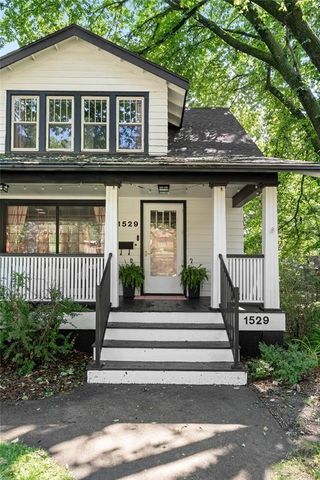 1529 41st Street, Des Moines, IA 50311