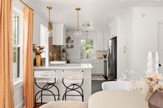 1529 41st Street, Des Moines, IA 50311