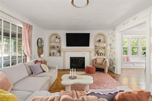 1529 41st Street, Des Moines, IA 50311