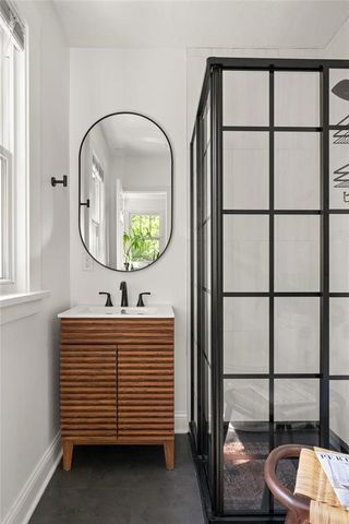 1529 41st Street, Des Moines, IA 50311