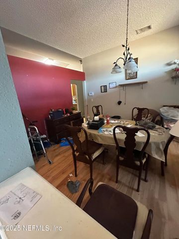 7915 BRISTOL BAY Lane E, Jacksonville, FL 32244