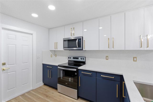 10003 N 24TH STREET, Tampa, FL 33612
