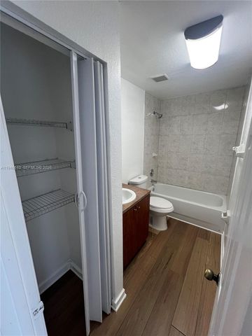 12254 SW 217th St, Miami, FL 33170