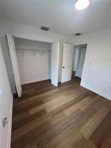 12254 SW 217th St, Miami, FL 33170