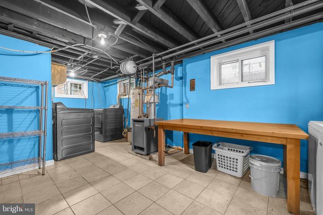 1700 DOUGLAS ST NE, Washington, DC 20018