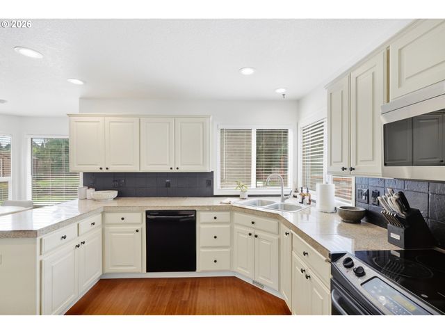 2511 Nw 116TH St, Vancouver, WA 98685