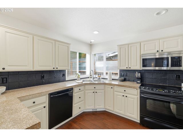 2511 Nw 116TH St, Vancouver, WA 98685