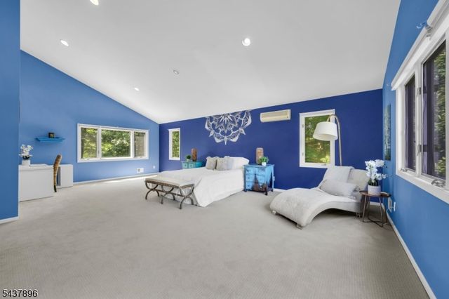 72 Agawam Dr, Wayne Twp., NJ 07470