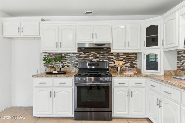 493 W Walnut Street, Nogales, AZ 85621