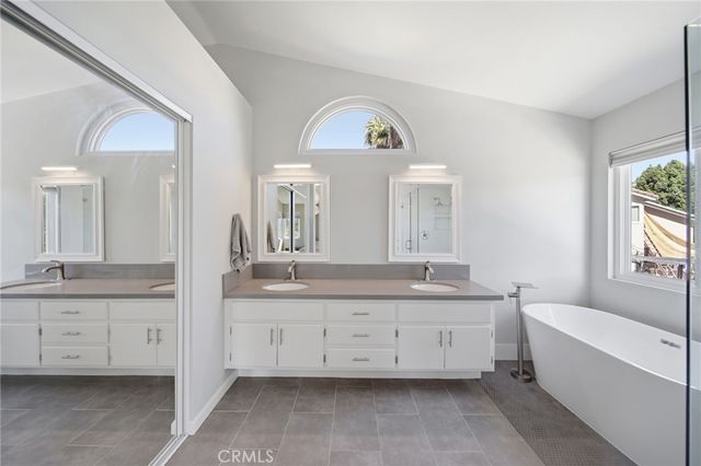 39864 Ranchwood Dr, Murrieta, CA 92563