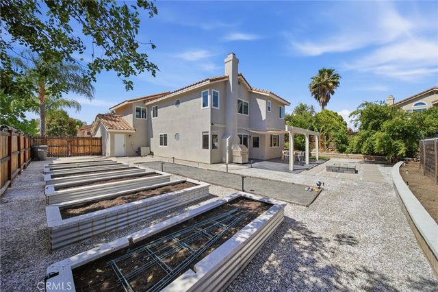39864 Ranchwood Dr, Murrieta, CA 92563