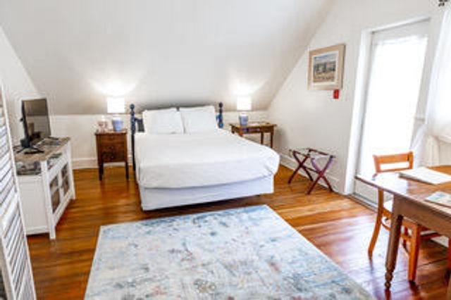 900 E Walnut Street, Springfield, MO 65806