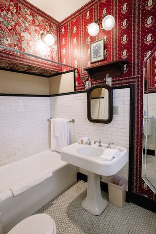 900 E Walnut Street, Springfield, MO 65806