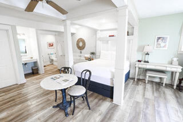 900 E Walnut Street, Springfield, MO 65806