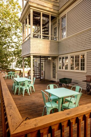 900 E Walnut Street, Springfield, MO 65806