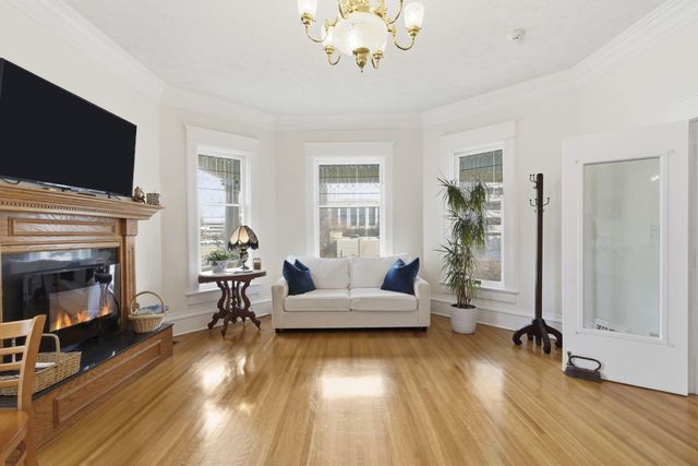 900 E Walnut Street, Springfield, MO 65806