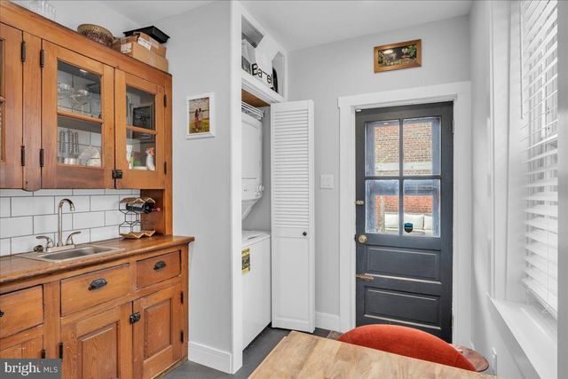 1238 E SUSQUEHANNA AVE, Philadelphia, PA 19125