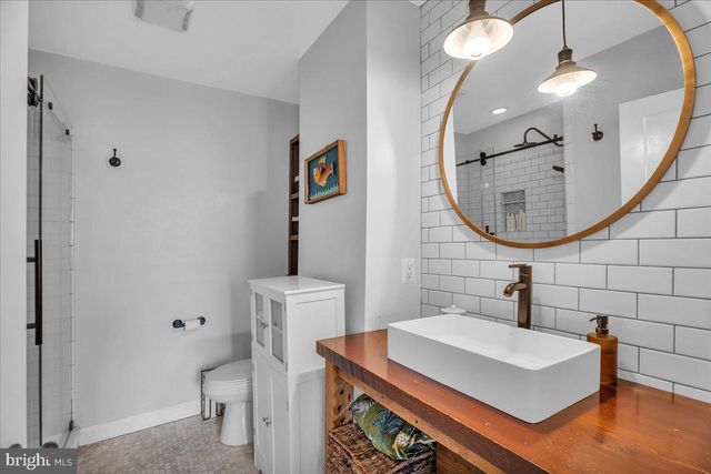 1238 E SUSQUEHANNA AVE, Philadelphia, PA 19125