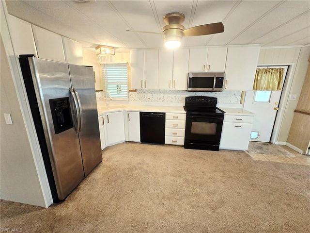 26257 Queen Mary LN, Bonita Springs, FL 34135