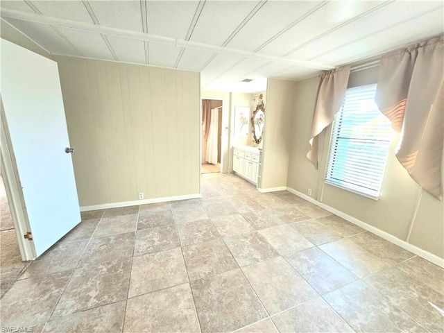 26257 Queen Mary LN, Bonita Springs, FL 34135
