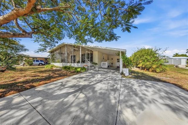 26257 Queen Mary LN, Bonita Springs, FL 34135