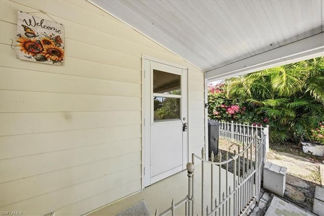 26257 Queen Mary LN, Bonita Springs, FL 34135