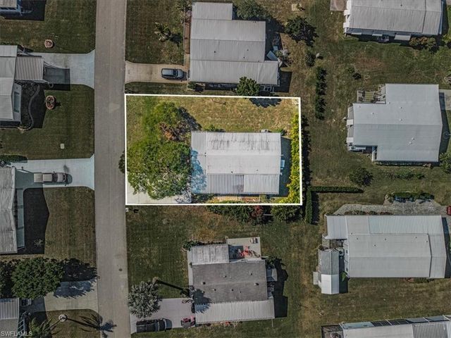 26257 Queen Mary LN, Bonita Springs, FL 34135